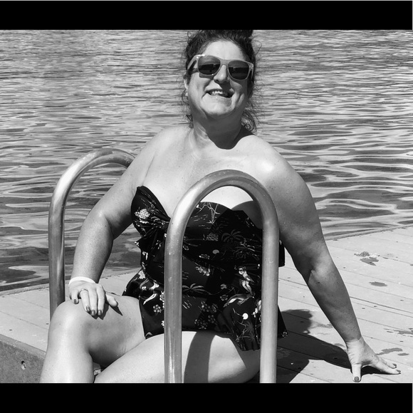 β€οΈπ§‘ππππMeet your seller/buyer!!!!πππππ§‘β€οΈ - Picture 10 of 17